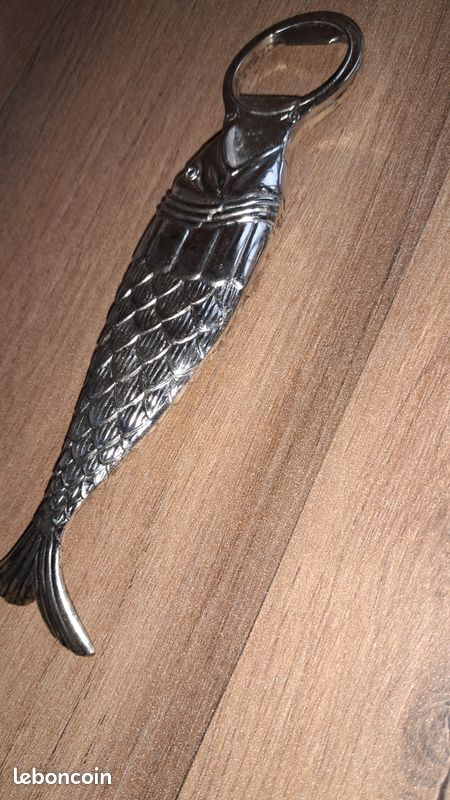 Décapsuleur Design Poisson NKlaus | Laiton Antique 14,5cm | Ouvre-bouteille Bar Vintage | Accessoire Déco Original