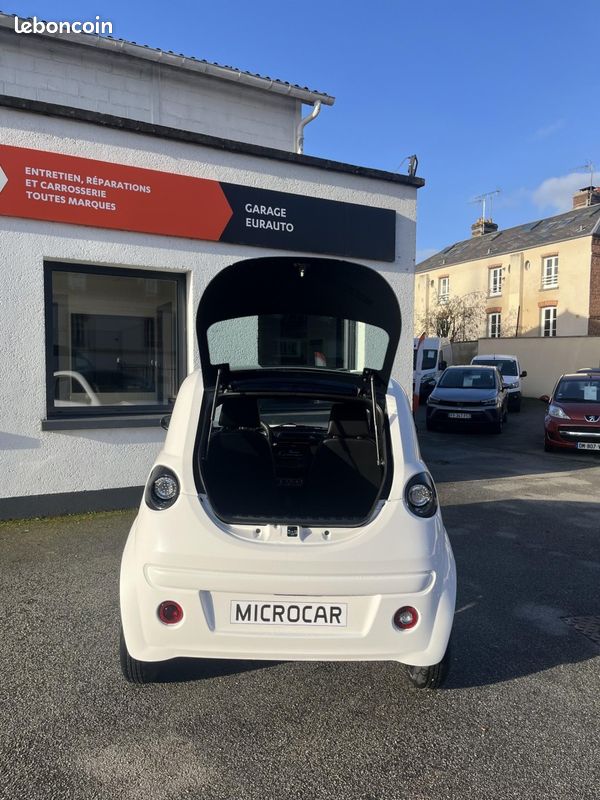 Microcar DUE INITIAL (image 3)