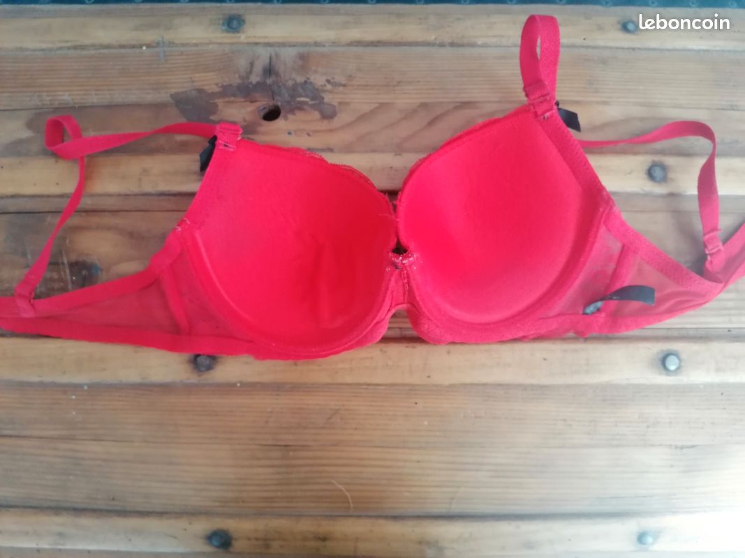 Soutien gorge rouge taille 90B (image 6)