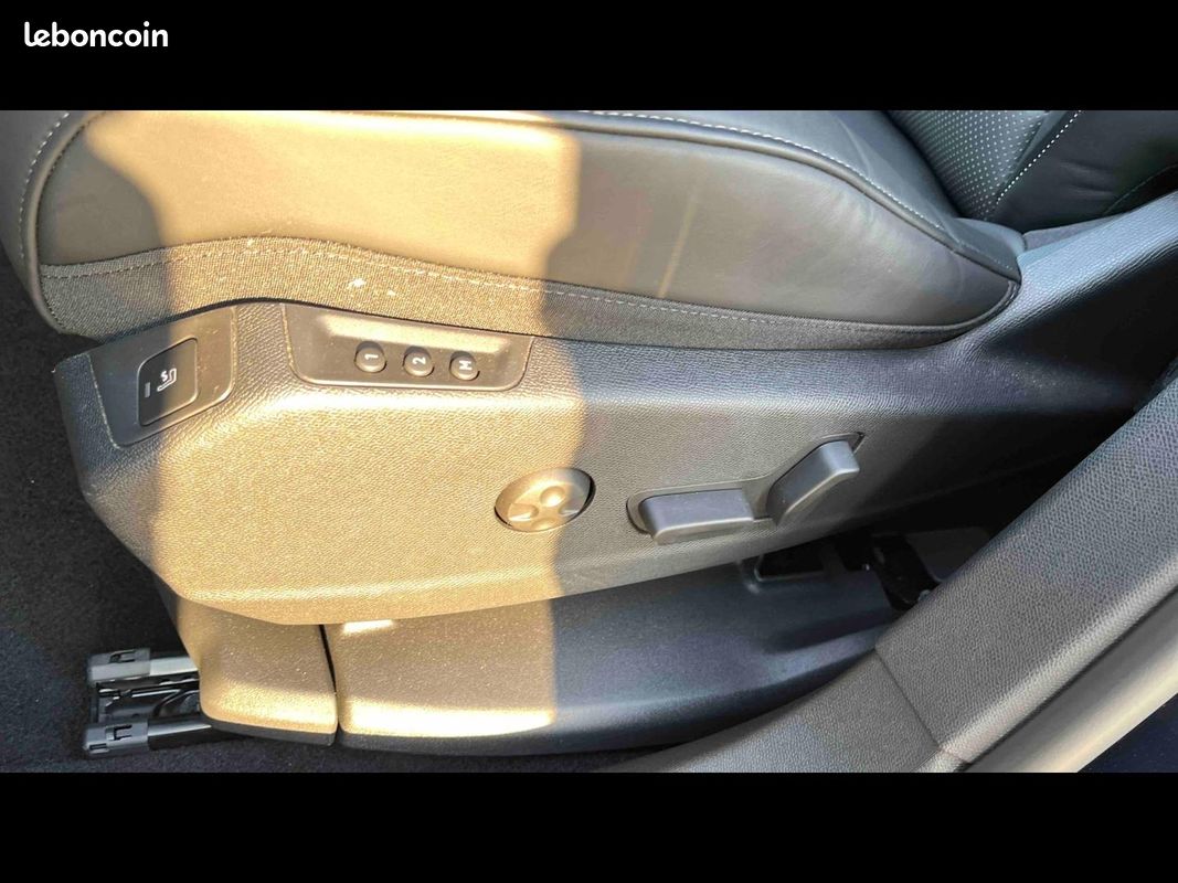 Ds DS 7 E-TENSE 4x4 360 La Premiere (image 23)