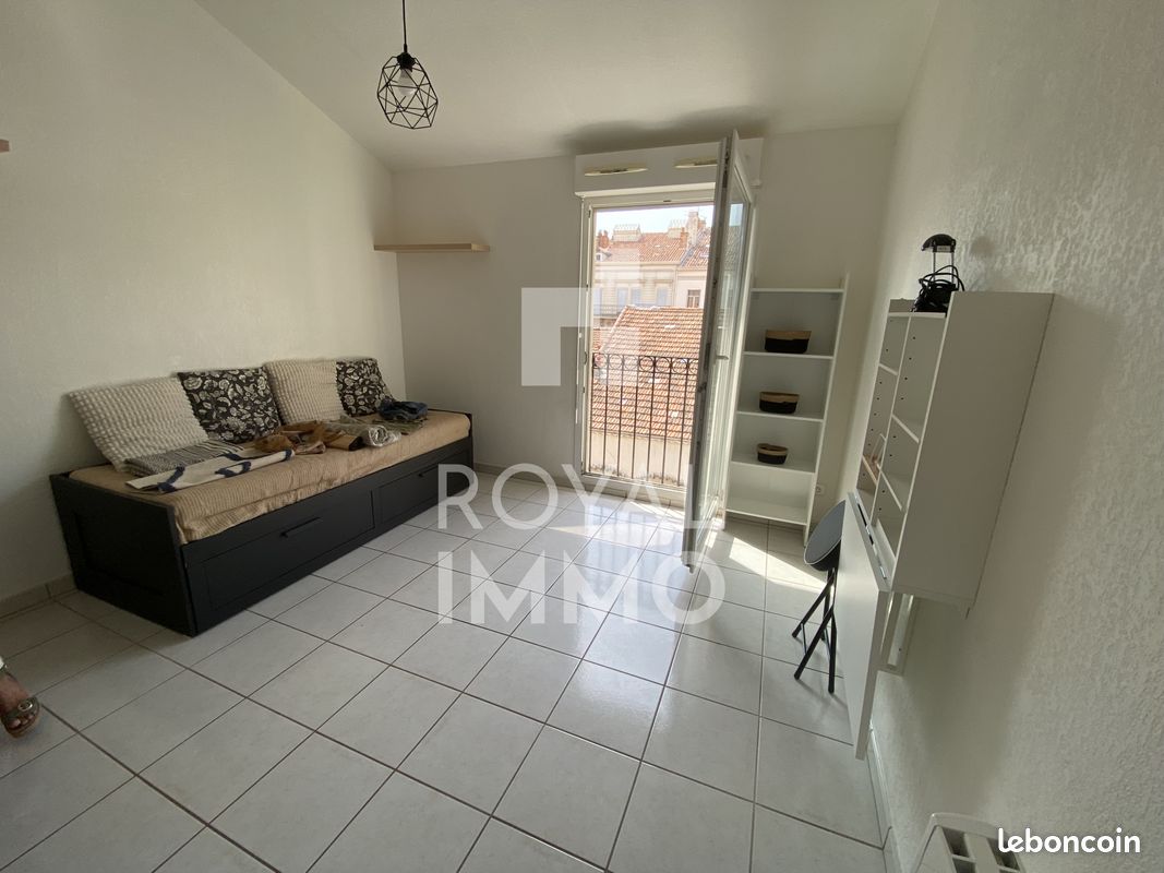 Appartement 1 pièce 24 m² · à Toulon · 24 m² · 586 €