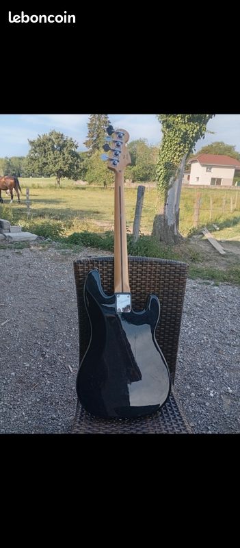 Gitard bass pression squier gaucher (image 8)