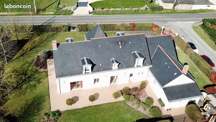 Maison 9 pièces 270 m² — 8
