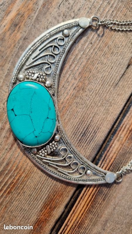 Collier demi lune (image 3)