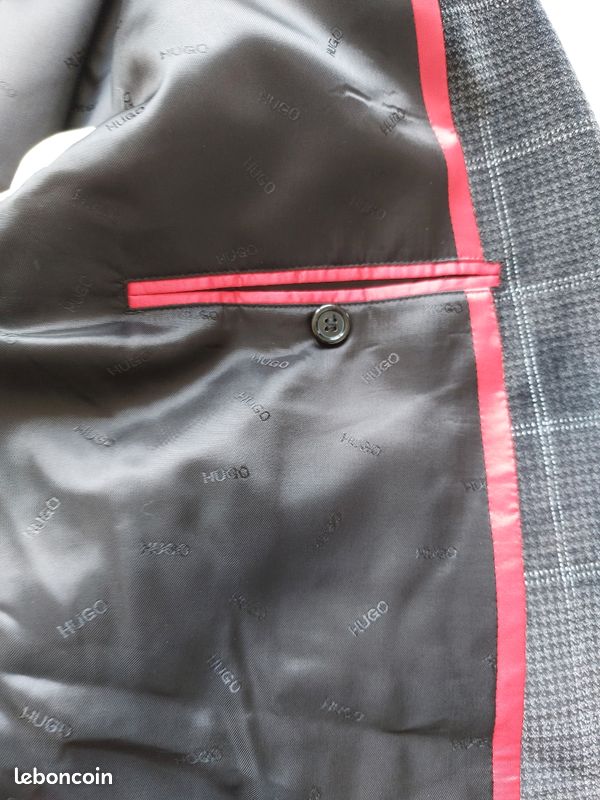 Blazer Hugo Boss Vintage En Laine – Taille 48R – Carreaux Gris – Parfait état – Coupe Classique élégante