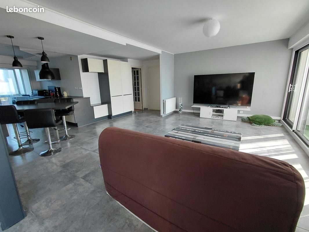 Appartement 5 pièces 111 m² · à Brest · 111 m² · 1 050 €/mois