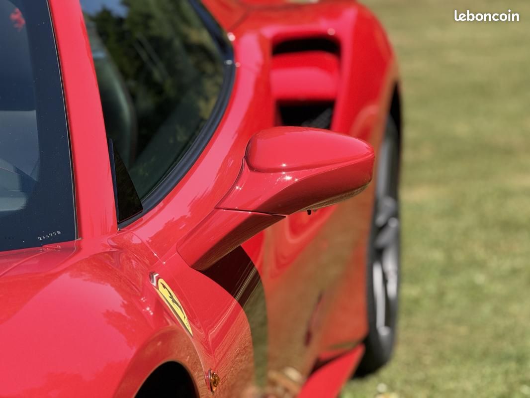 Ferrari 488 Spider V8 3.9 T 670ch (image 38)