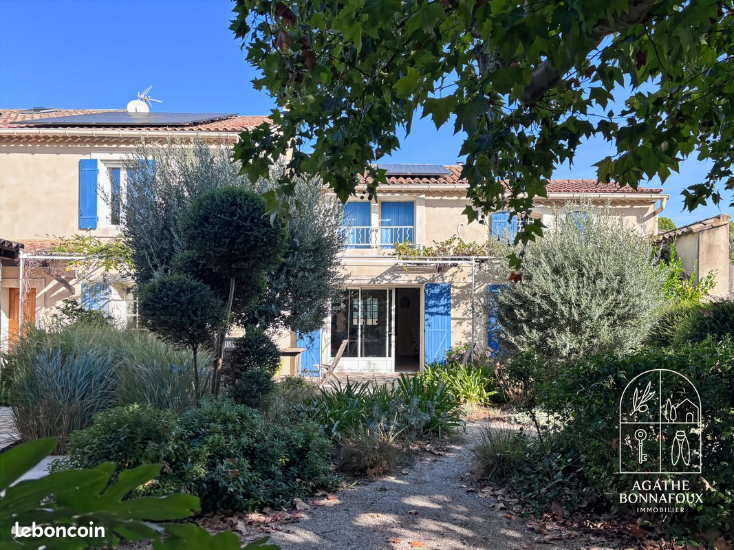 Maison 7 pièces 199 m² · à Châteaurenard · 199 m² · 525 000 €