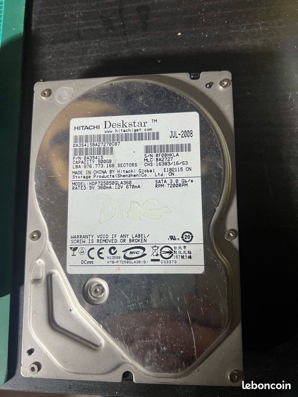 Disque Dur Interne Hitachi Deskstar 40Go (41.1Go) SATA 7200 Tr/min - HDS728040PLA320