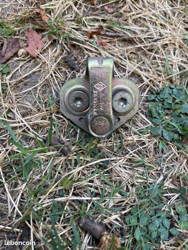 Gâche serrure de porte twingo 1 avd (image 1)