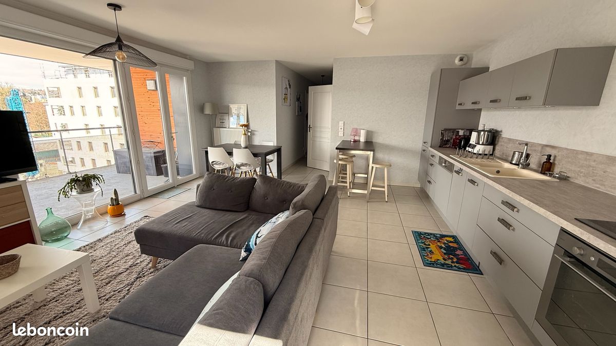 Appartement 3 pièces 70 m² · à Voiron · 69,7 m² · 275 000 €