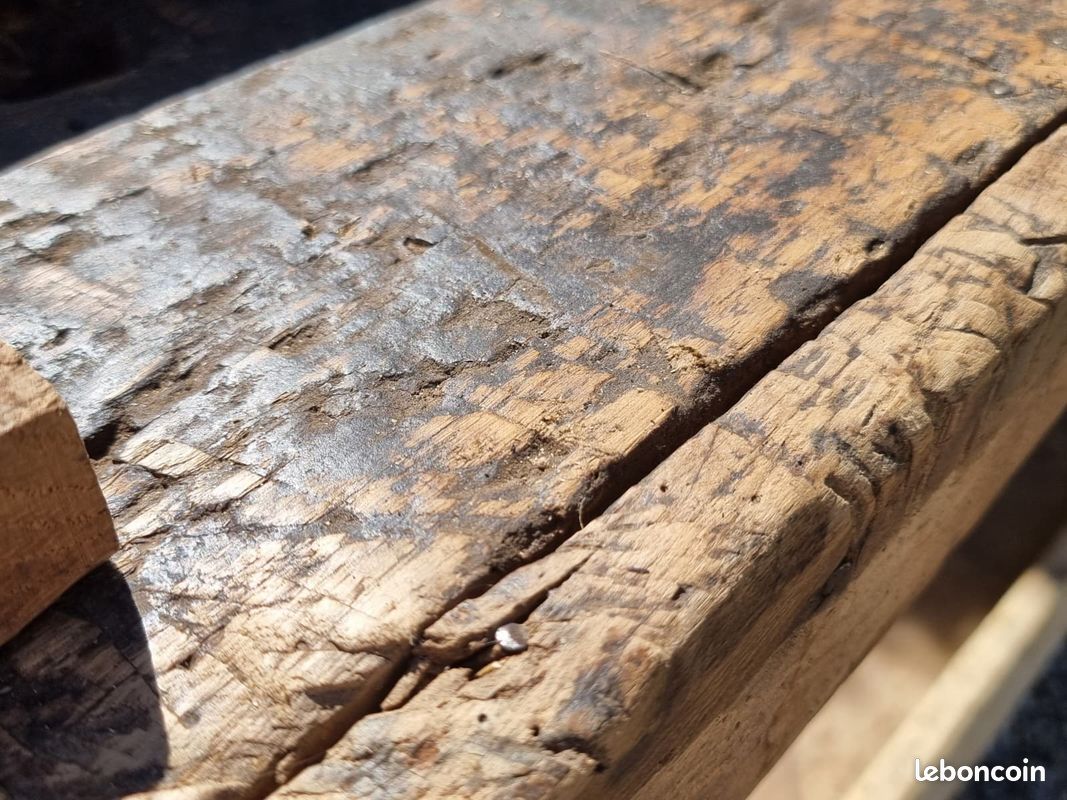 Établi ancien bois massif 236 cm avec étau – robuste – atelier ou déco (image 7)