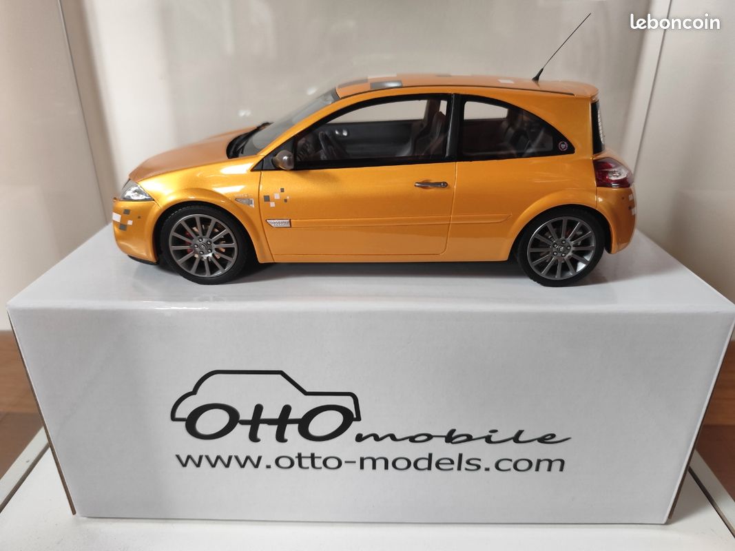Miniature Mégane RS R26 Ottomobile 1/18 Collection