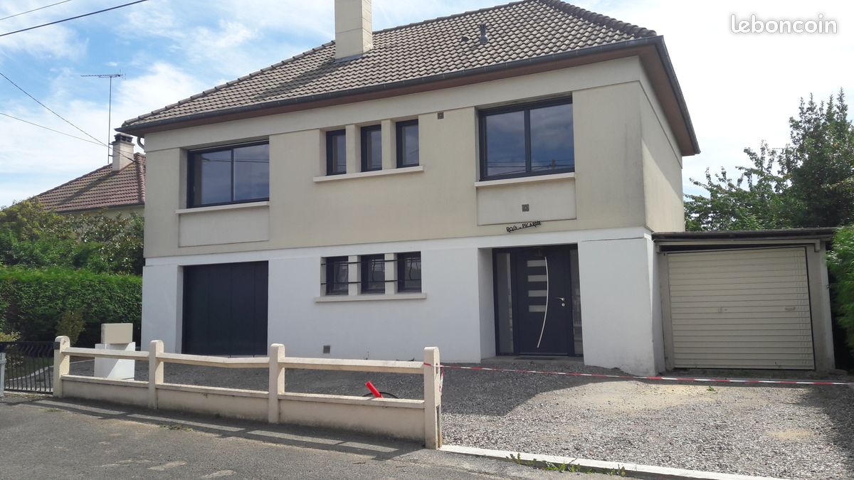 Maison 5 pièces 116 m² · à Saint-Berthevin · 116 m² · 1 100 €/mois