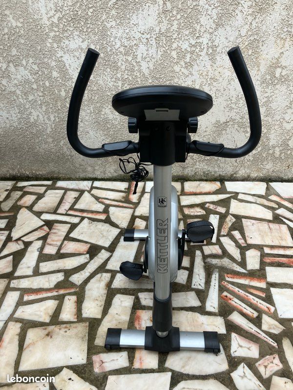 Vélo D'appartement Kettler Stratos Peu Servi, Très Bon état (occasion)