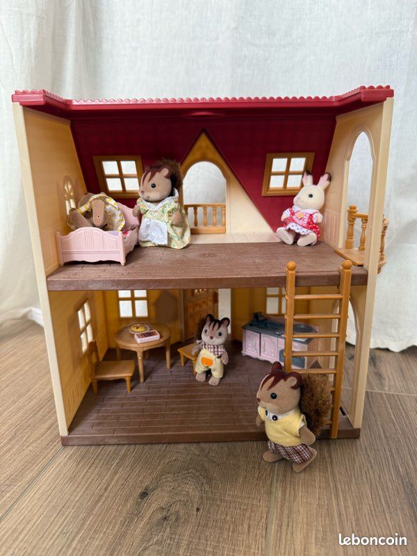 Maison de poupée Sylvanian (image 3)