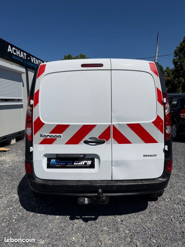 Renault Kangoo 1.5 dCi 90 cv Fourgon / Porte latérale Climatisation régulateur de vitesse Attelage / Garantie 6 mois (image 6)