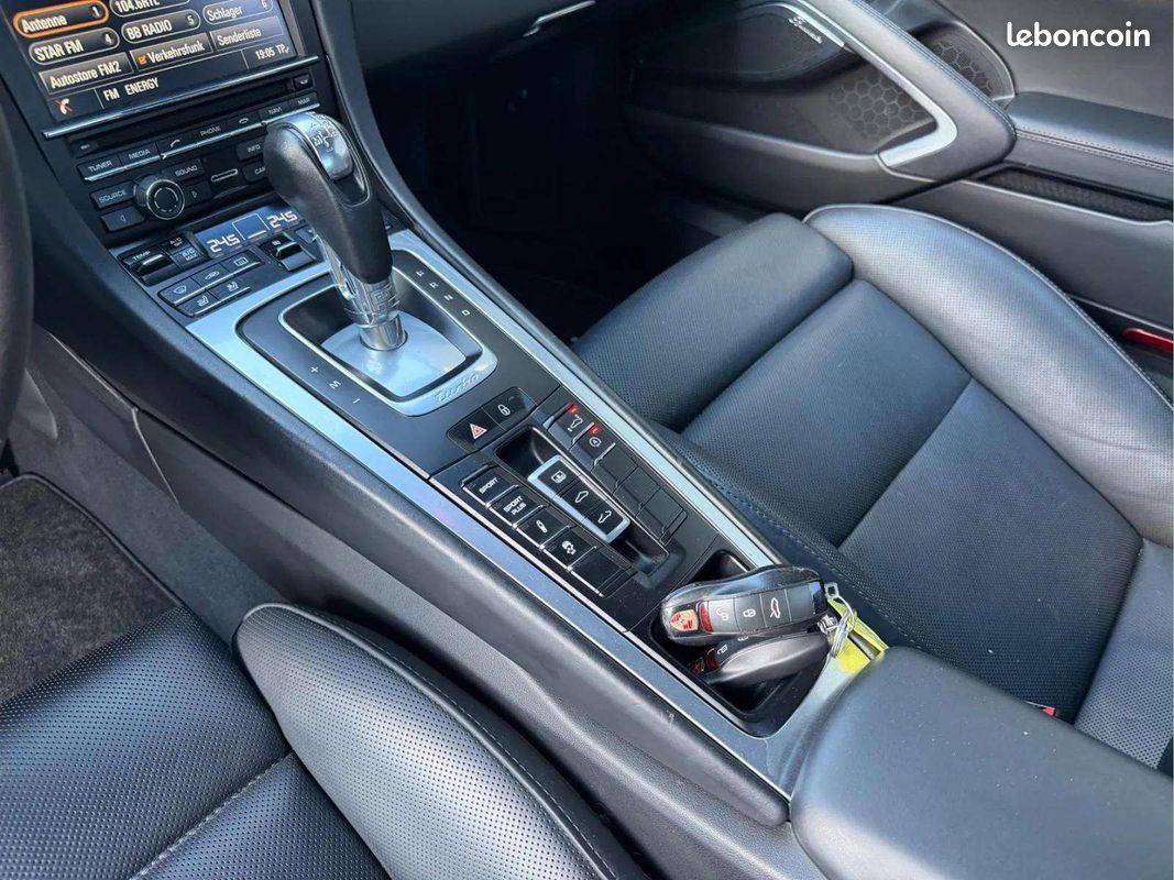 Porsche 911 Type 991 Turbo * 521 ch * Burmester * Sport Chrono * Toit Ouvrant Verre * Caméra (image 16)