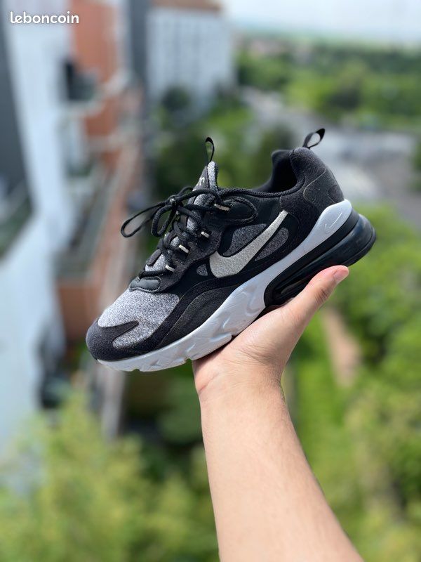 270 React Sneakers Nike Pas Cher Chaussures Nike Air Max 270 Noir