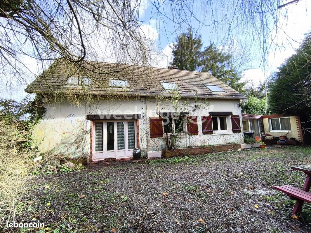 Maison 5 pièces 160 m² · à Courville-sur-Eure · 160 m² · 158 000 €