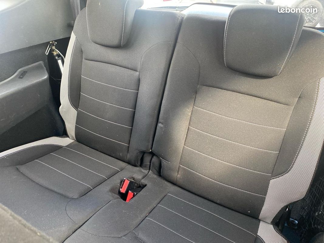 DACIA LODGY 1.5 blue dci 115 stepway 7pl (image 14)