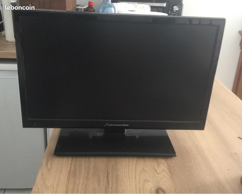 Télévision SCHAUB LORENZ. 44cm/ 27 cm (image 1)