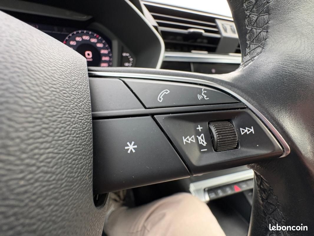 Audi Q3 35 TFSI 150 ch Design Luxe (image 18)