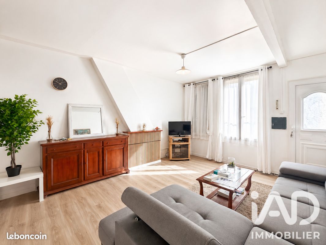 Maison 4 pièces 110 m² · à Neuilly-Saint-Front · 110 m² · 132 500 €