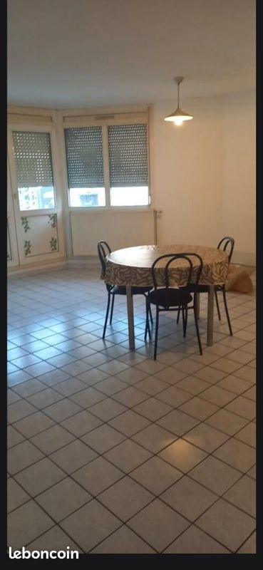Appartement 2 pièces 53 m² · à Saint-Étienne · 53 m² · 430 €