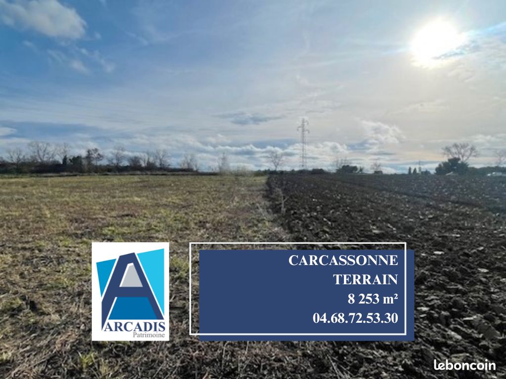 Terrain 8253 m² · à Carcassonne · 8 253 m² · 723 623 €