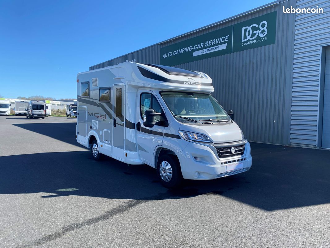 CAMPING CAR profilé MC Louis - 331- lit sur soute + lit pavillon - longeur 5.99m (image 1)