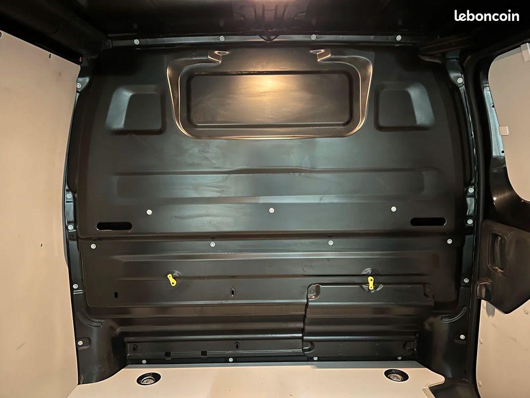 Peugeot EXPERT Urban Compact (image 32)