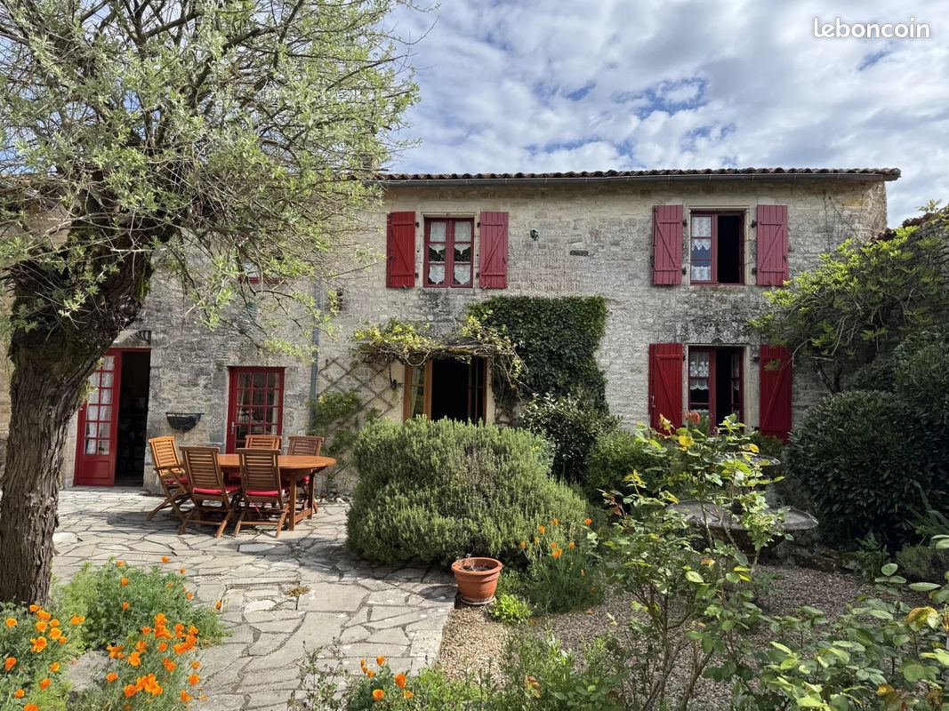 Maison 7 pièces 179 m² (image 1)