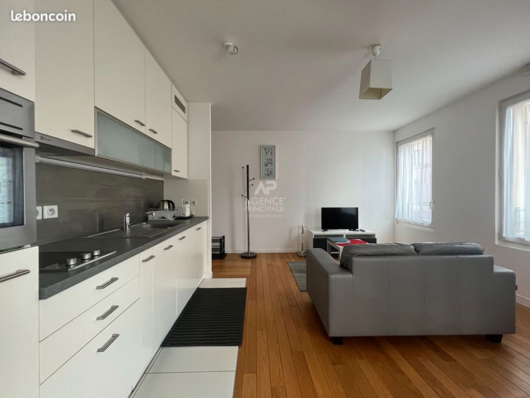 Appartement 2 pièces 41 m² · à Versailles · 41 m² · 1 460 €/mois