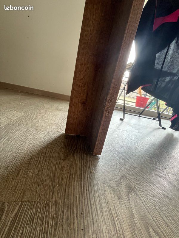 Table (image 4)