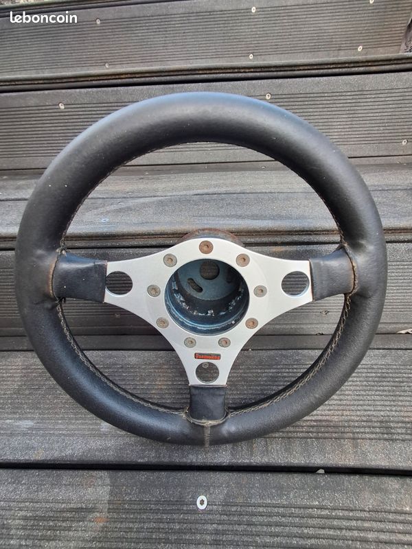 Volant sport (image 2)