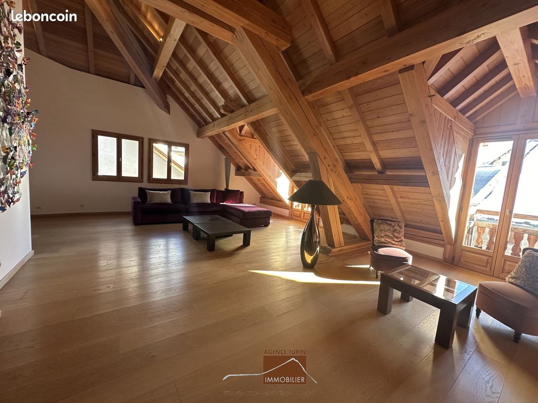 Maison 8 pièces 340 m² · à La Salle-les-Alpes · 340 m² · 1 691 000 €