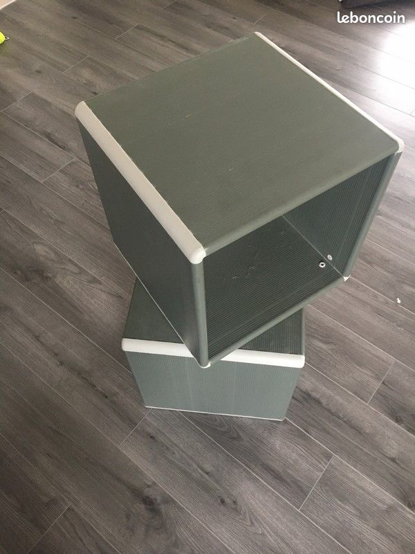 Caisson plastique 37 x 37 x 37 cm (image 1)