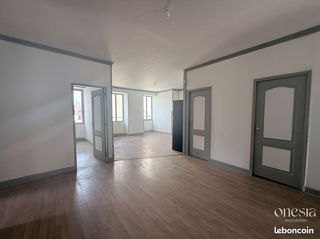 Appartement 4 pièces 79 m² · à Oloron-Sainte-Marie · 79 m² · 107 000 €