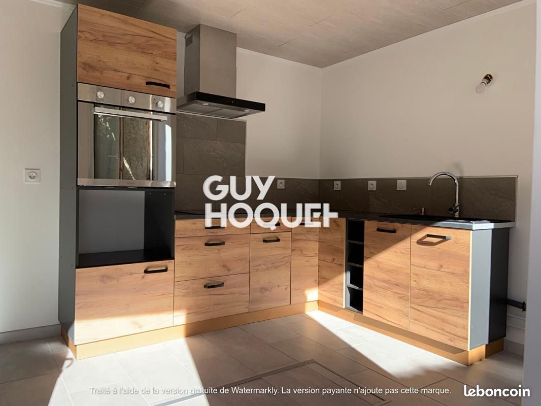 Maison 6 pièces 78 m² · à Barraux · 78 m² · 242 000 €