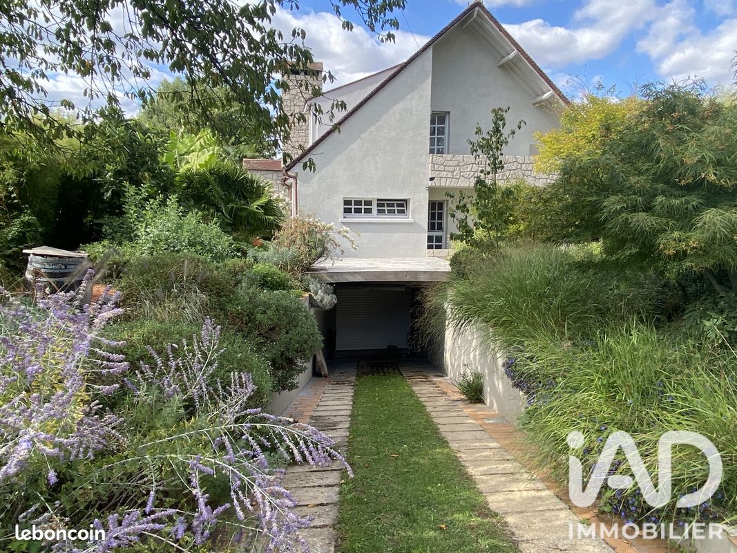 Maison 6 pièces 198 m² · à Dannemois · 198 m² · 619 000 €