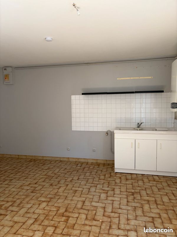 Appartement 1 pièce 30 m² · à Mâcon · 30 m² · 340 €