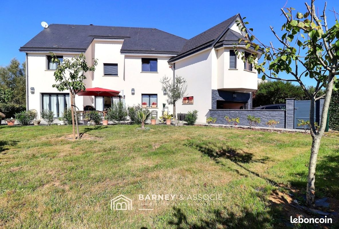 Maison 8 pièces 228 m² · à Bois-Guillaume · 228 m² · 849 000 €