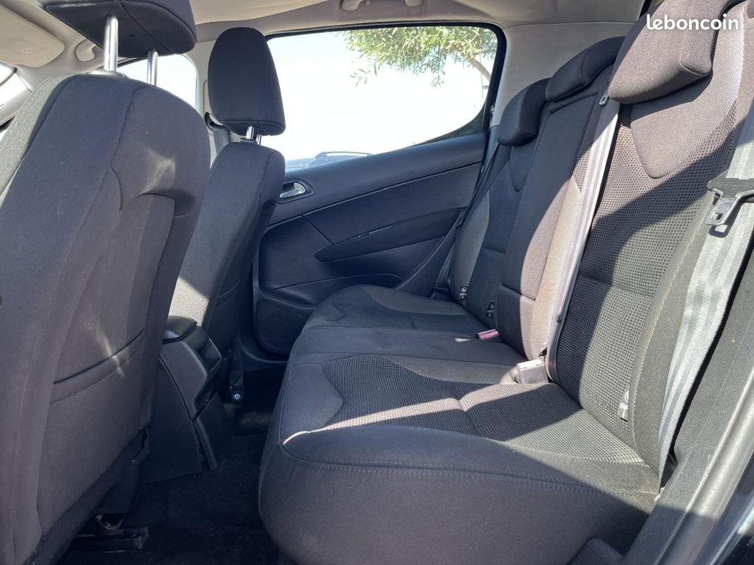 PEUGEOT 308 1.6 e-HDi - 112 CV BERLINE ALLURE PHASE 2 / CLIM AUTO / REGULATEUR / JANTES (image 15)