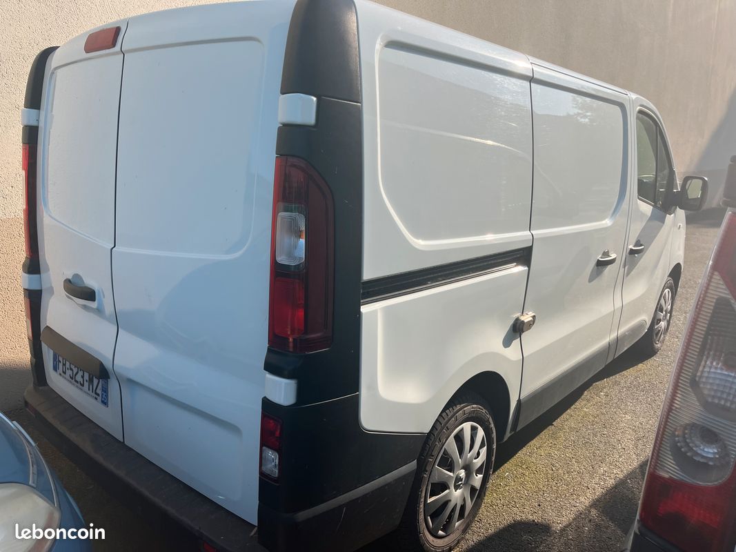 Renault trafic (image 2)