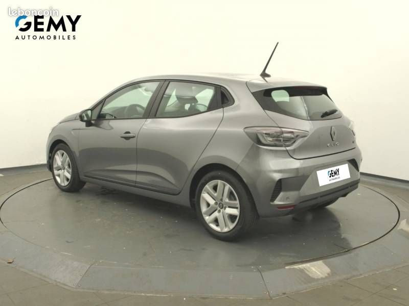 Renault Clio E-Tech full hybrid 145 ch GSR2 Evolution (image 7)