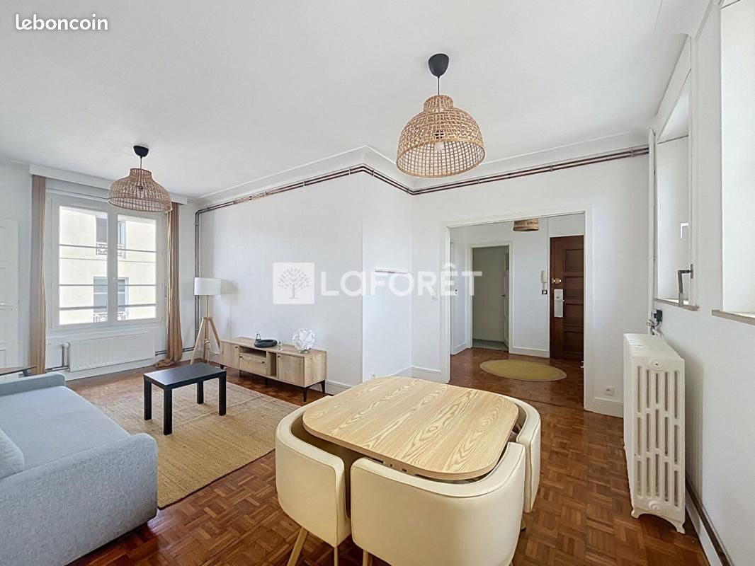 Appartement 3 pièces 68 m² · à Orléans · 68 m² · 990 €/mois