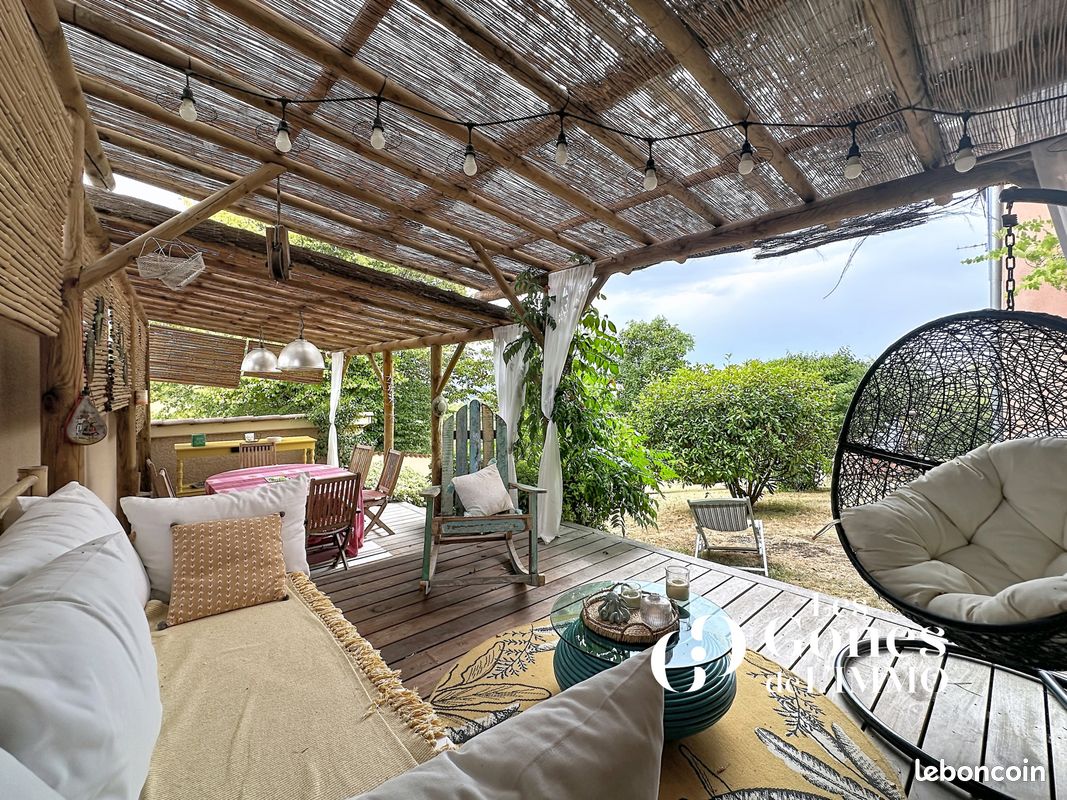 Maison 6 pièces 246 m² · à Sain-Bel · 246 m² · 650 000 €