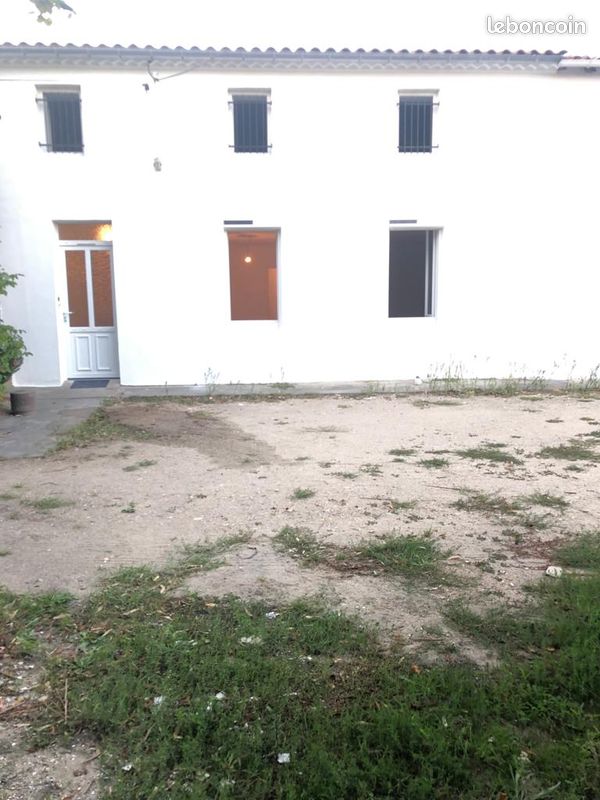 Maison 6 pièces 125 m² · à Saint-Ciers-sur-Gironde · 125 m² · 1 200 €/mois