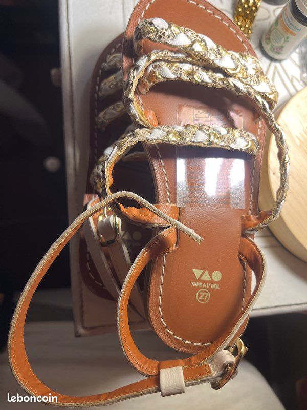 Sandales filles NEUVE 27 (image 1)